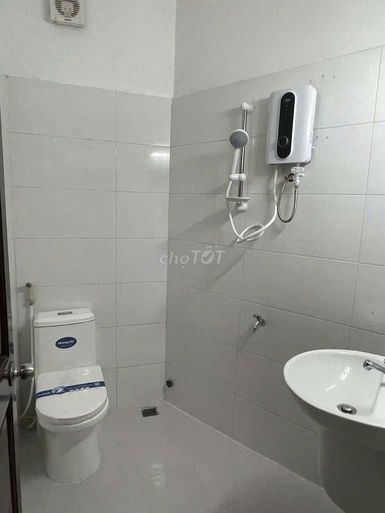 New home is 120 M2 close to 1 .8.