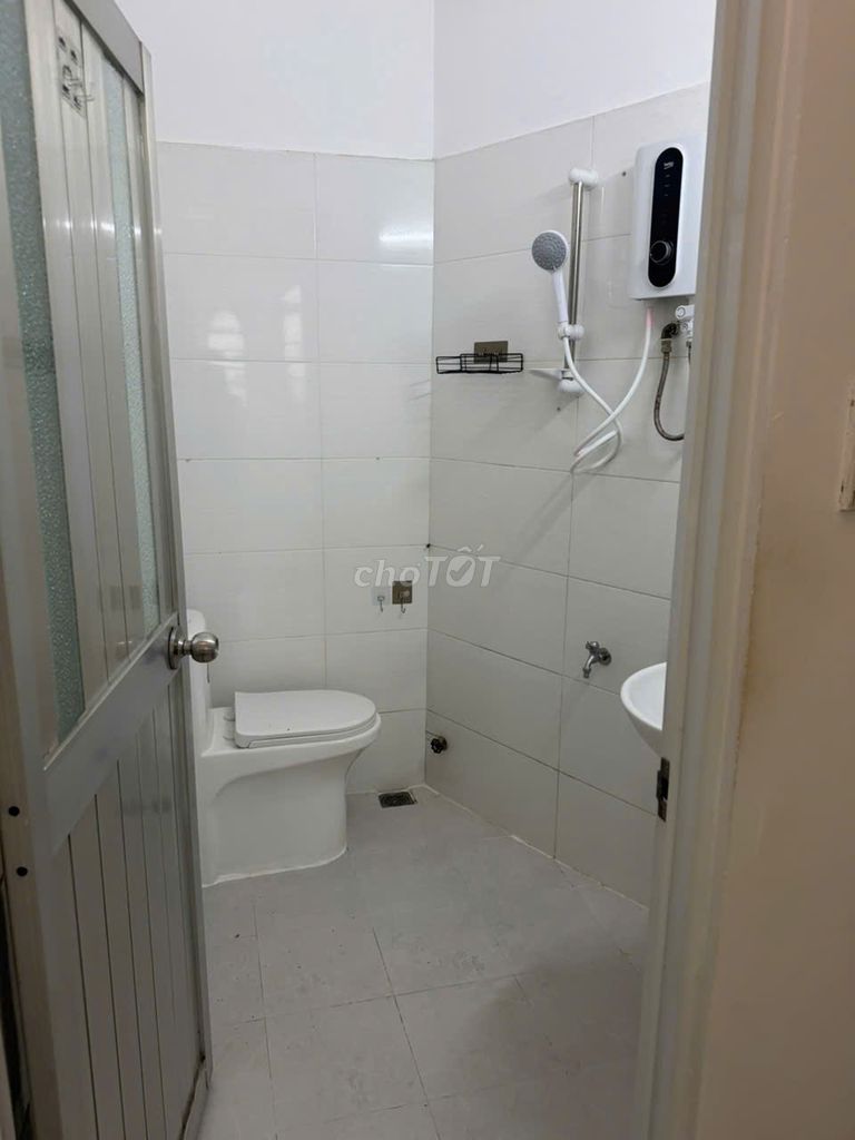 New home is 120 M2 close to 1 .8.