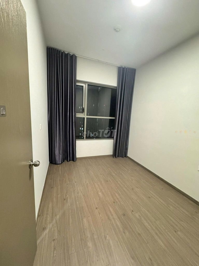 We need to rent CTL Tower District 12 new homes, no furniture, 2 bedrooms 73 meters per month.