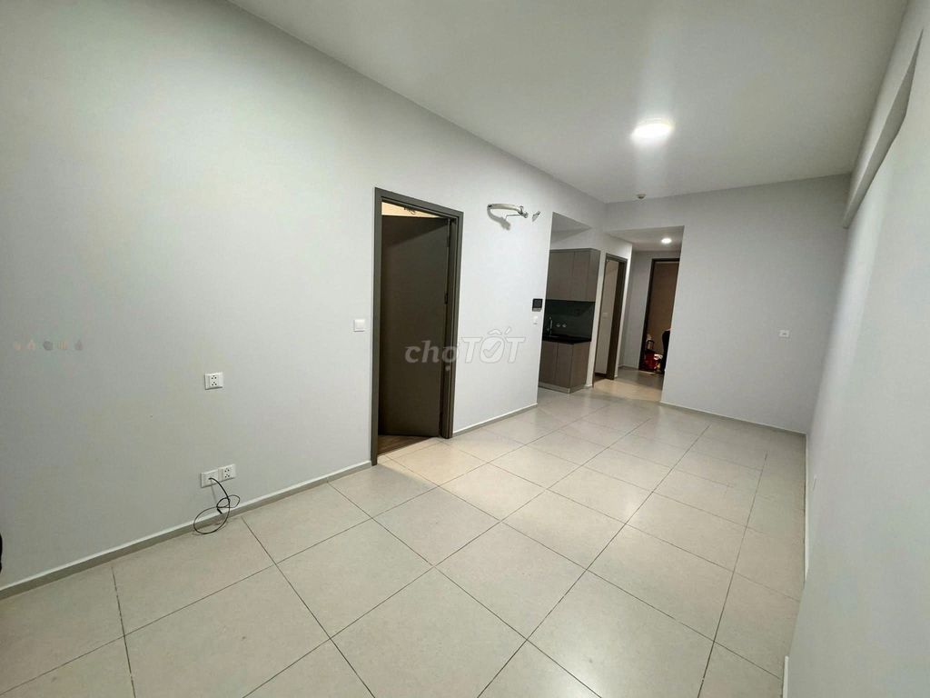 We need to rent CTL Tower District 12 new homes, no furniture, 2 bedrooms 73 meters per month.
