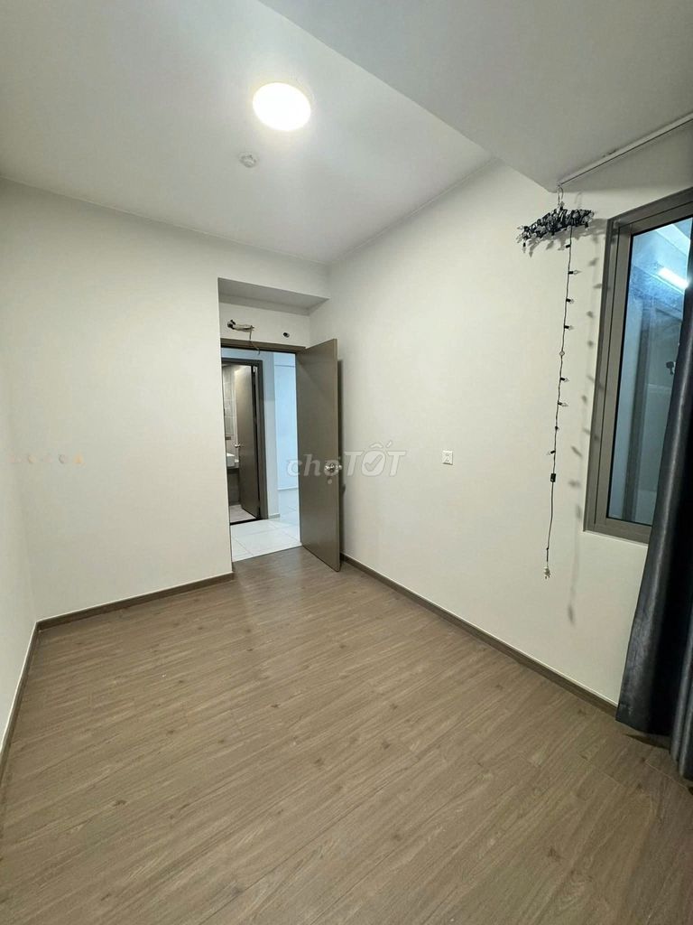 We need to rent CTL Tower District 12 new homes, no furniture, 2 bedrooms 73 meters per month.