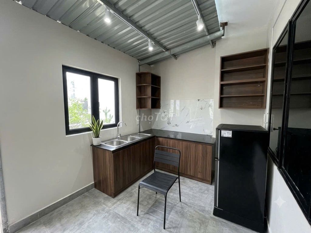 In apartment 1 Free Service Bed Hall Full new furniture 100% Phú Nhuận private fall