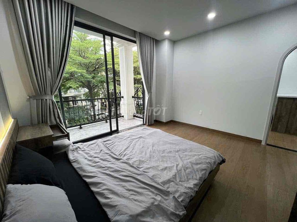 A brand R.Cộng Hoà bedroom right in town/T3/lotte new time free time.