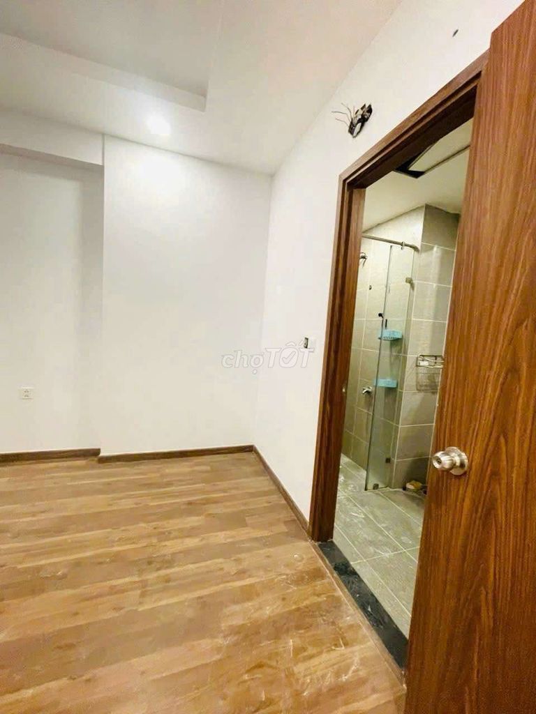 Two bedrooms. Two toilets at 10.5 million.