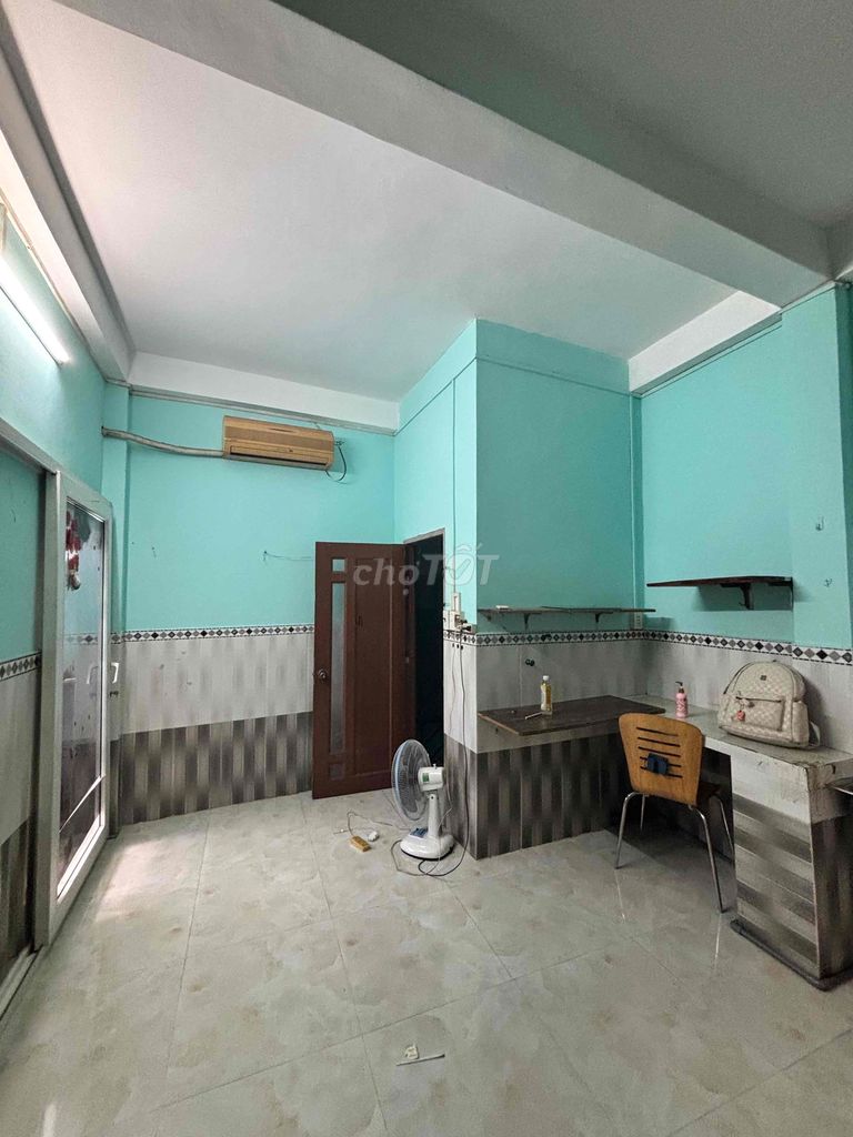 Rent a Trường Sa Q-3s.