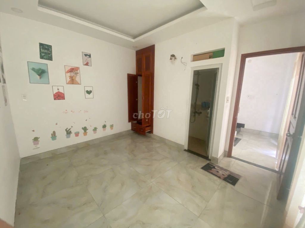 Renting a three-story new apartment. Phường tân chánh hiệp District 12.