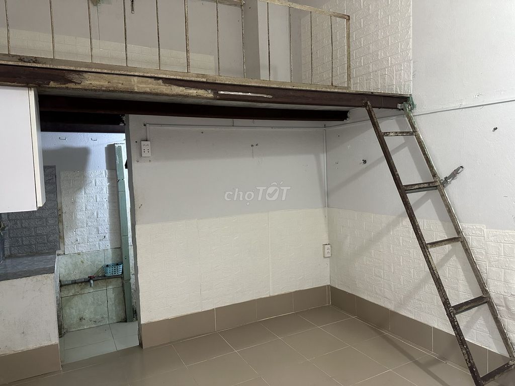 Room ~1 million 8/ month at 6/10 Trung Mỹ Tây 9, District 12