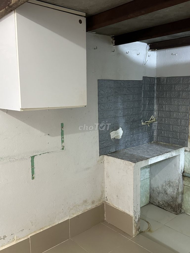 Room ~1 million 8/ month at 6/10 Trung Mỹ Tây 9, District 12