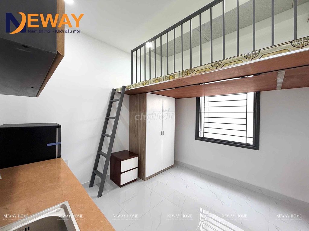 Rent an empty interior - built elevator - near a neweon