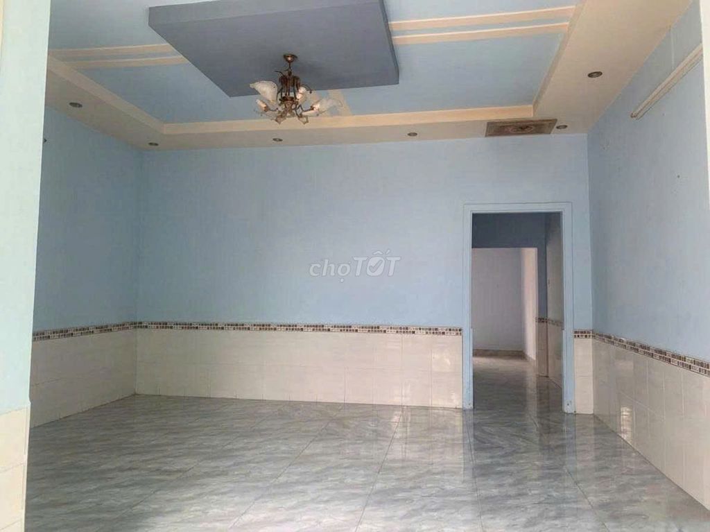 Let's rent out the original house.