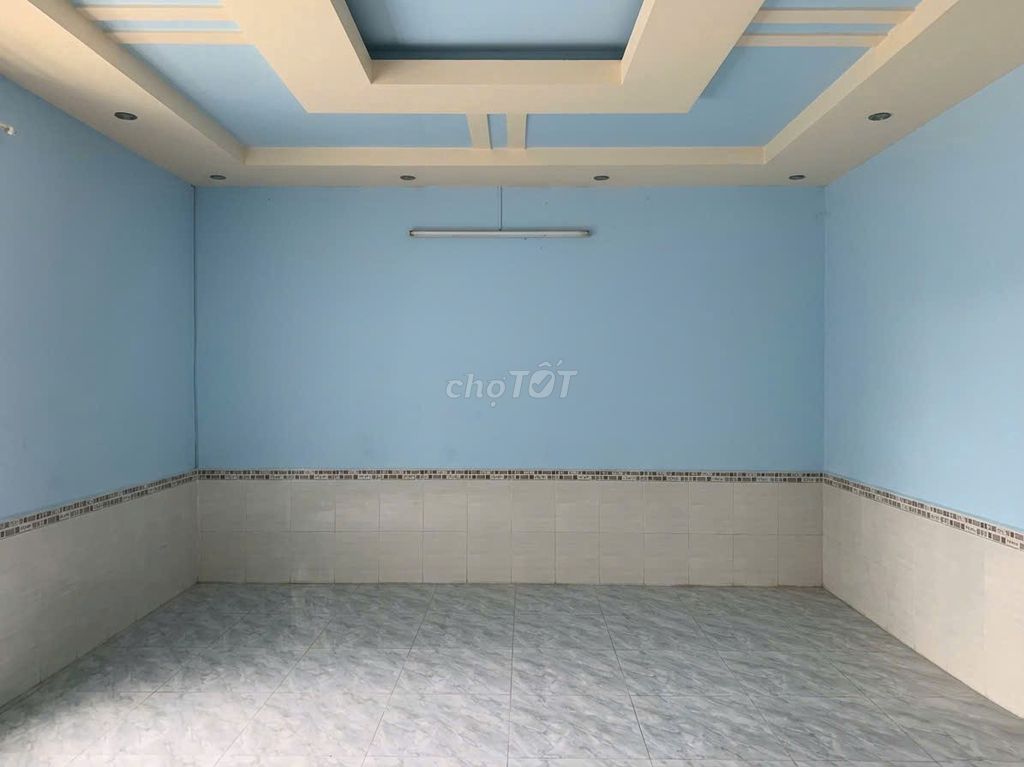 Let's rent out the original house.