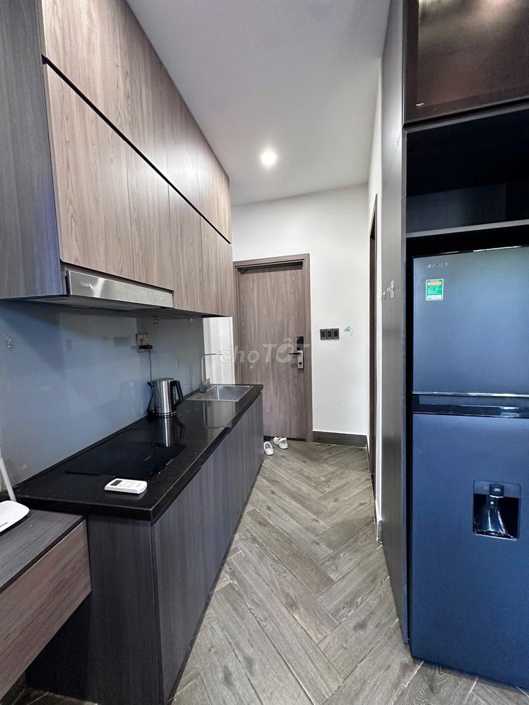 apartment luxury - open balcony, tank alley