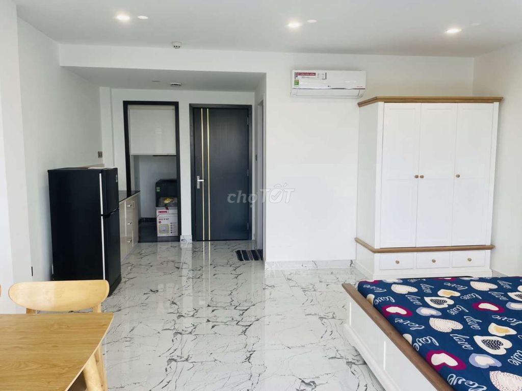 Renting D'lusso studio, D. Nguyễn Thị Định, P. An Phú, District 2.