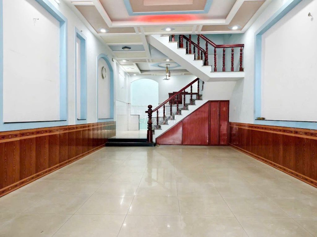 Rent a three-story Dương Thị Mười Tân Thới Hiệp District 12.