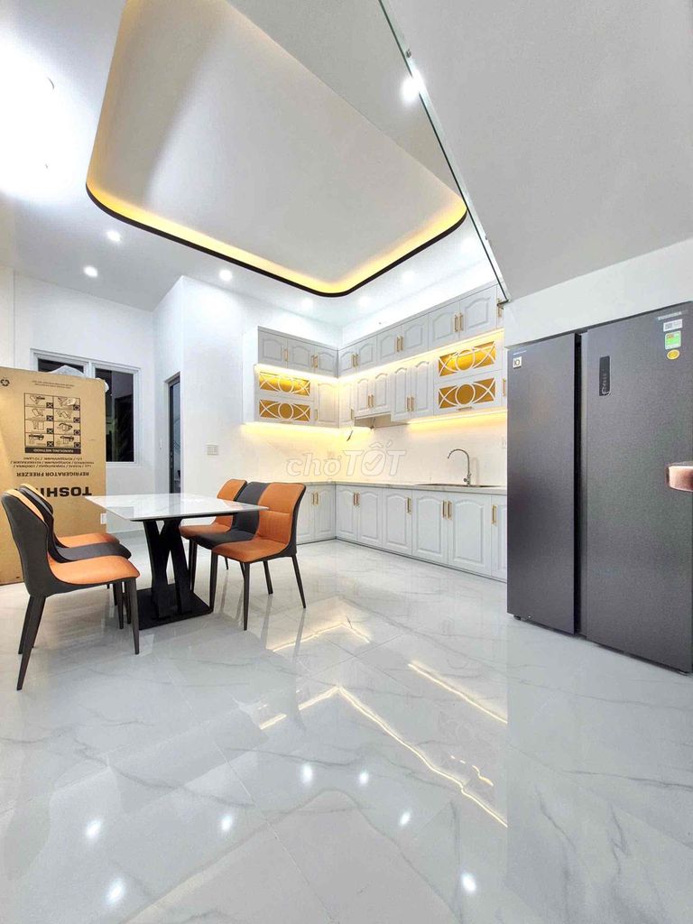 Rent a nice house-- Huỳnh Tấn Phát, District 7