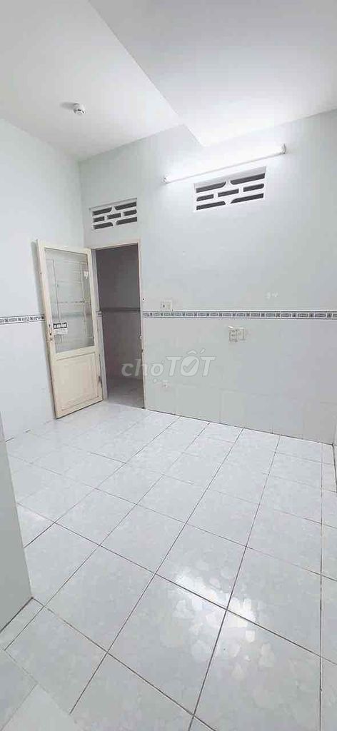 The 8th District Rent Room