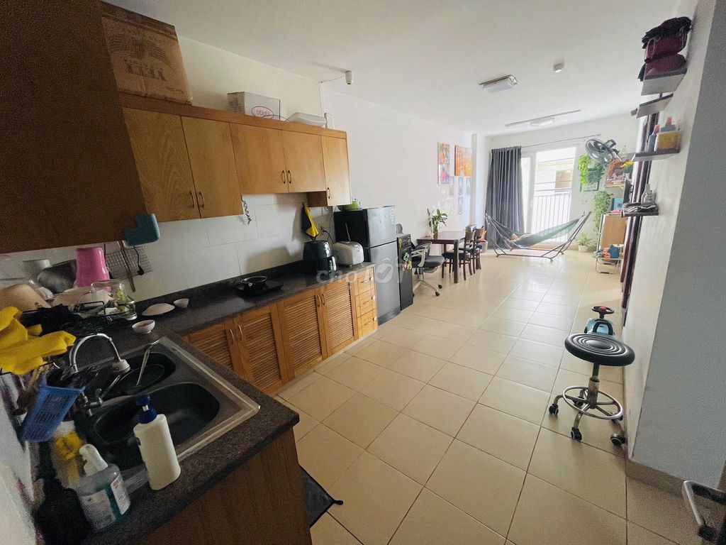 We need to rent out Thủ Thiêm Xanh 60 meters 2 bedrooms for 8 million.