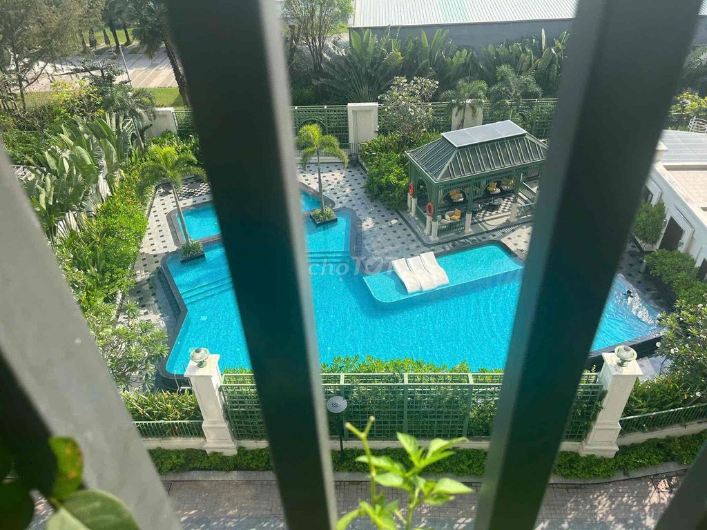 We'll have two bedrooms, one bathroom, 11 million view of the beautiful pool.