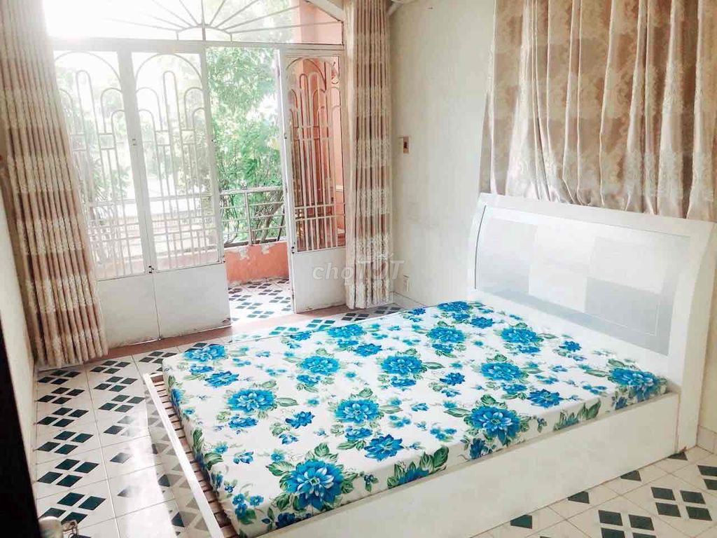 small-five-story business housing - area 3 x17 meters - only 13 million refrigerators
