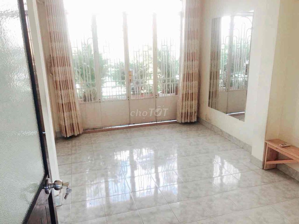 small-five-story business housing - area 3 x17 meters - only 13 million refrigerators