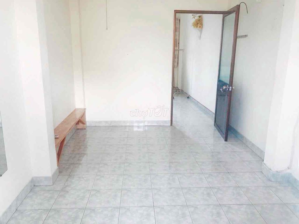small-five-story business housing - area 3 x17 meters - only 13 million refrigerators