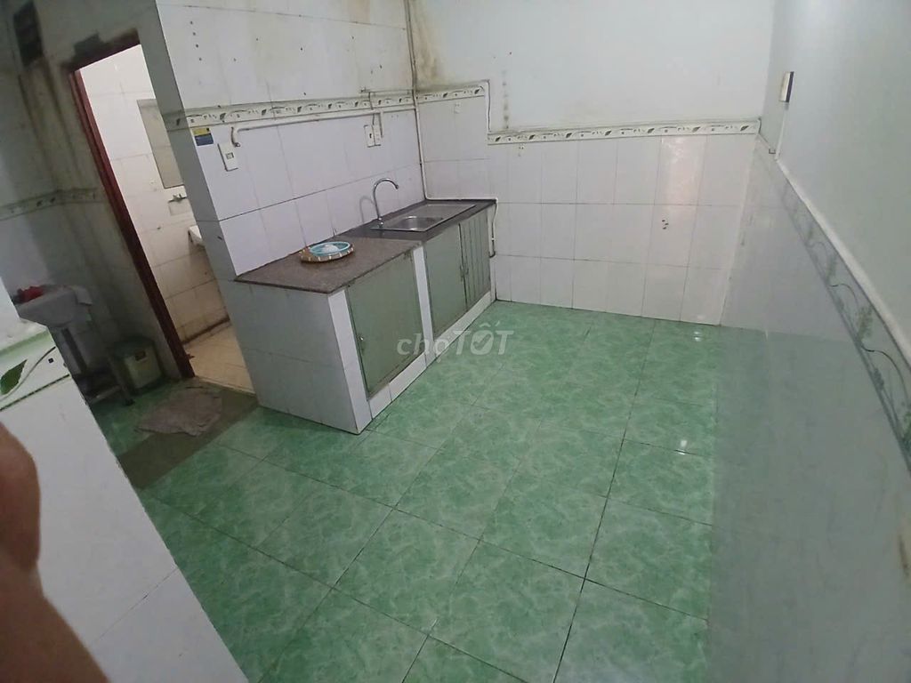 The rent house is 9 million, downtown Ho Chi Minh City. 47.2 meters, two stories.