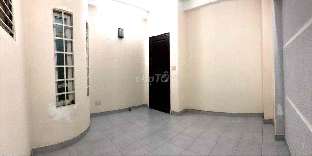 The 2nd floor of st 411 M has four bedrooms, three bathrooms, Dương Quảng Hàm-7.750.