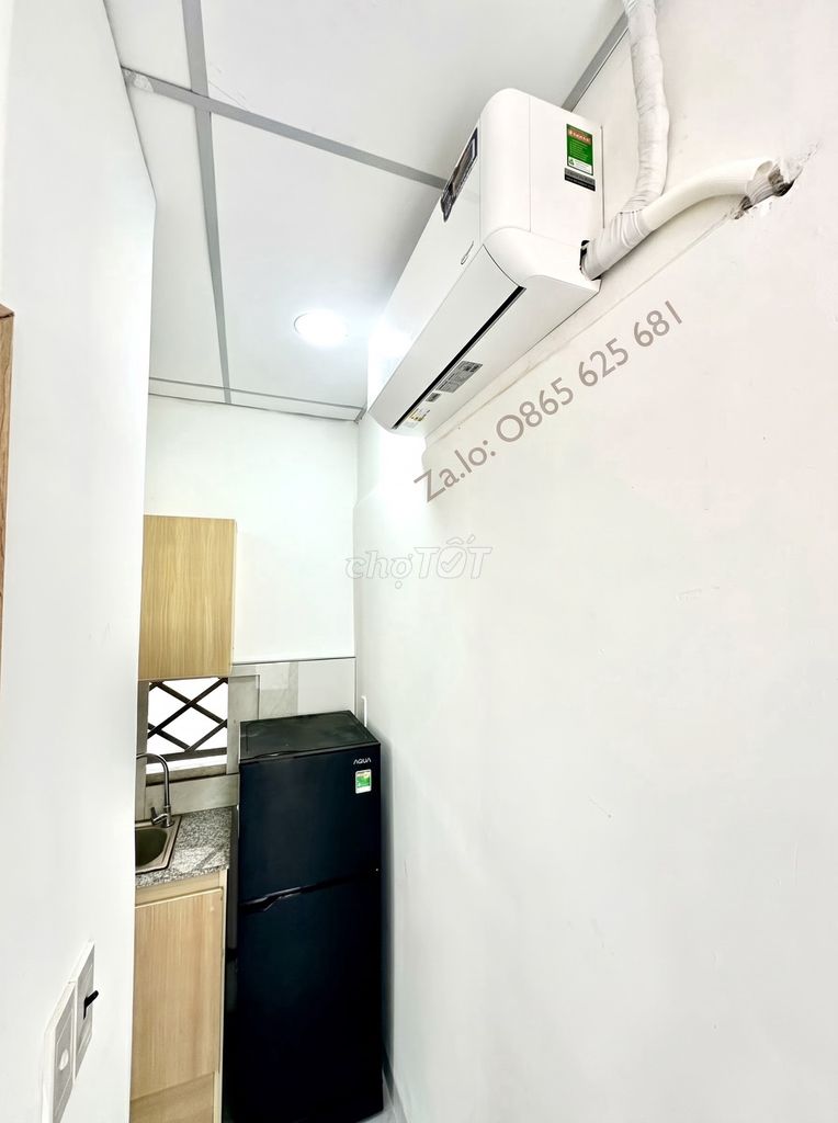 Pent-Two bedrooms-- next to Lang cs3, elevator.