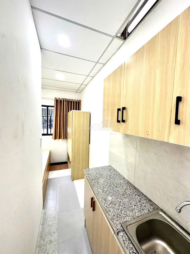 Pent-Two bedrooms-- next to Lang cs3, elevator.