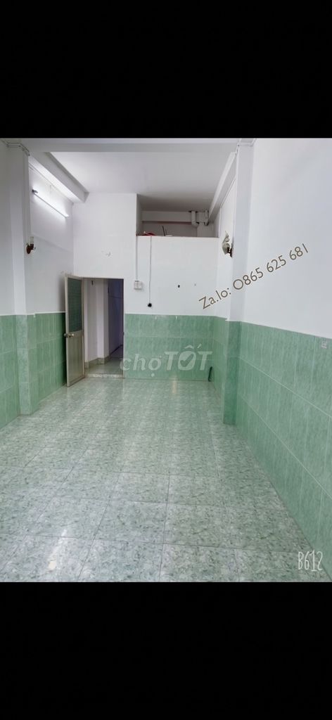 Nice room, Chợ bàn cờ.