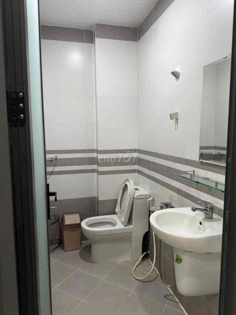 Rent an alley building 549/ Lê Văn Thọ-7* 14 Gò Vấp 4 meters 4 bedroom 5 toilets