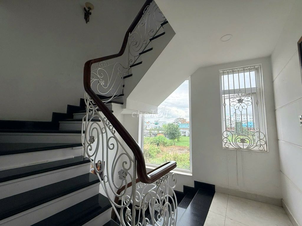 Rent mini house 16 million a month.
