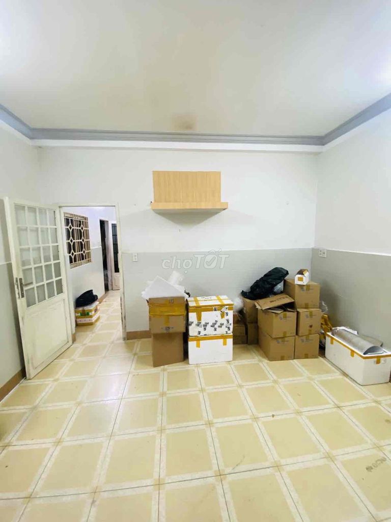 Qq0207 15th District 10 - 5th floor 66 m2 (5.6 blooms 5.7 x 11) at 25 million.