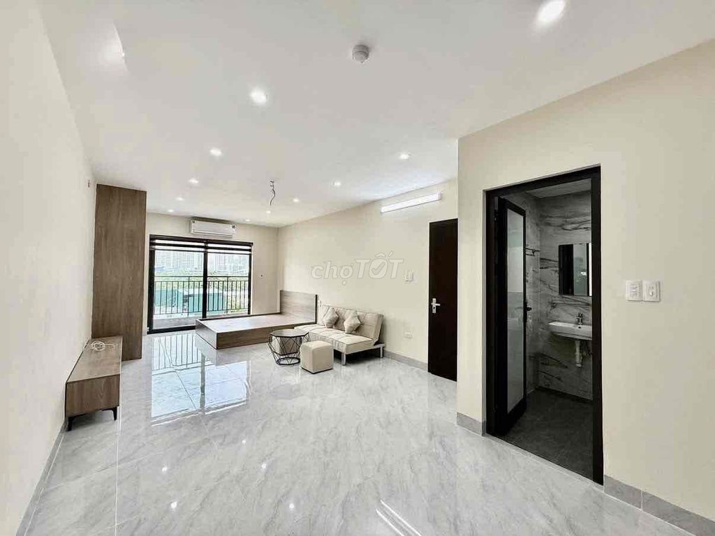 Empty studio 40 m2 full interior right aeon mall Tân Phú