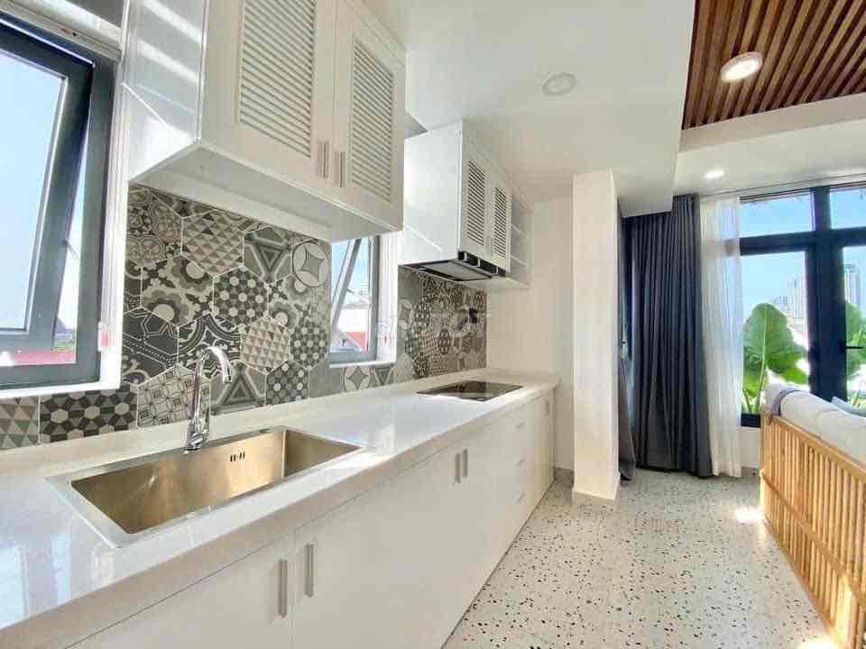The studio apartment 40 meters 2 at Trần Não, District 2, clear design, big windows.