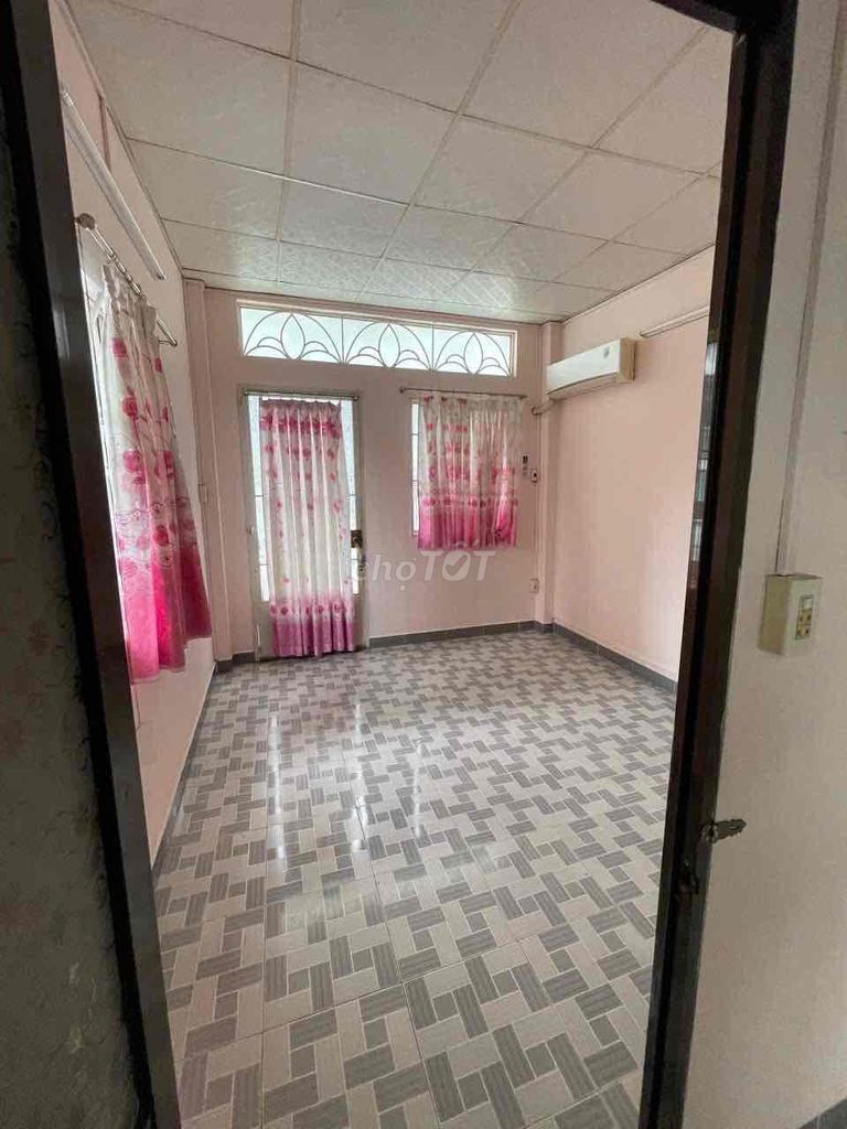 Business alley - 175 Nguyễn Thiện Thuật District 3 42 m2 second floor bedroom