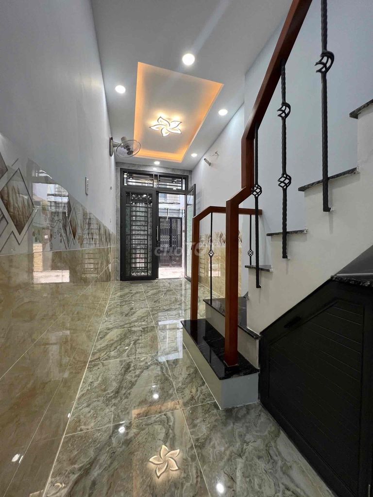 Rent Nguyễn Đình Chiểu District 325 meters 4 floors 3 bedroom - 15 million