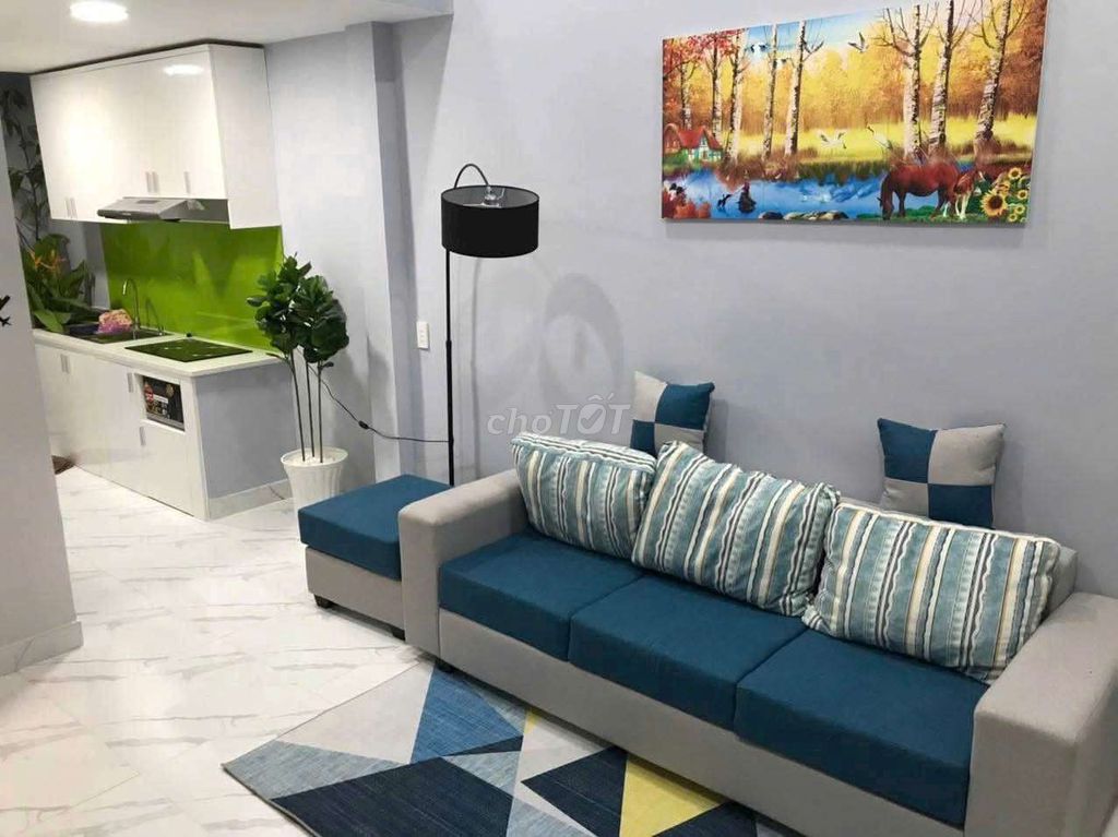 Two bedrooms, two toilets. Two Thống Nhất air conditionings.