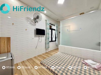 Rent Room Full Seven.