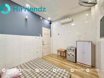 Rent Room Full Seven.