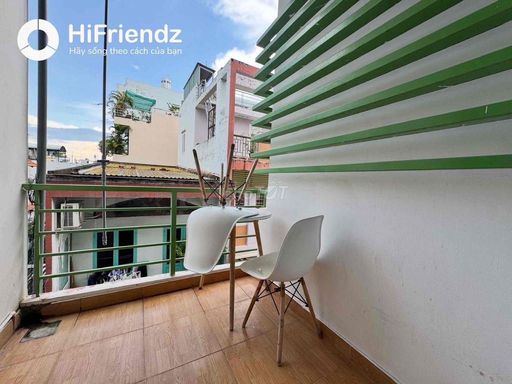 Super Studio window_Full interior block_Ra Zhun close hand ueh csb