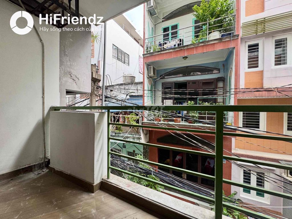 The cheap room is 3.8 million near the University of Medicine, the 10th District bordering District 5.