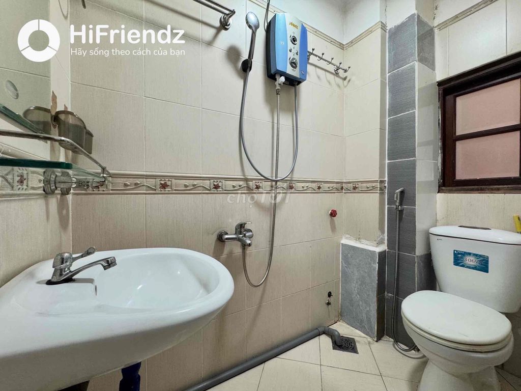 The cheap room is 3.8 million near the University of Medicine, the 10th District bordering District 5.
