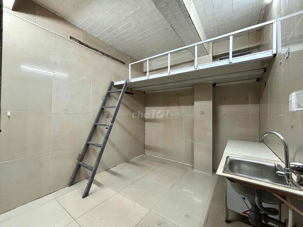 Cheap hotel room, Nguyễn Ảnh Thủ, near eth, bx