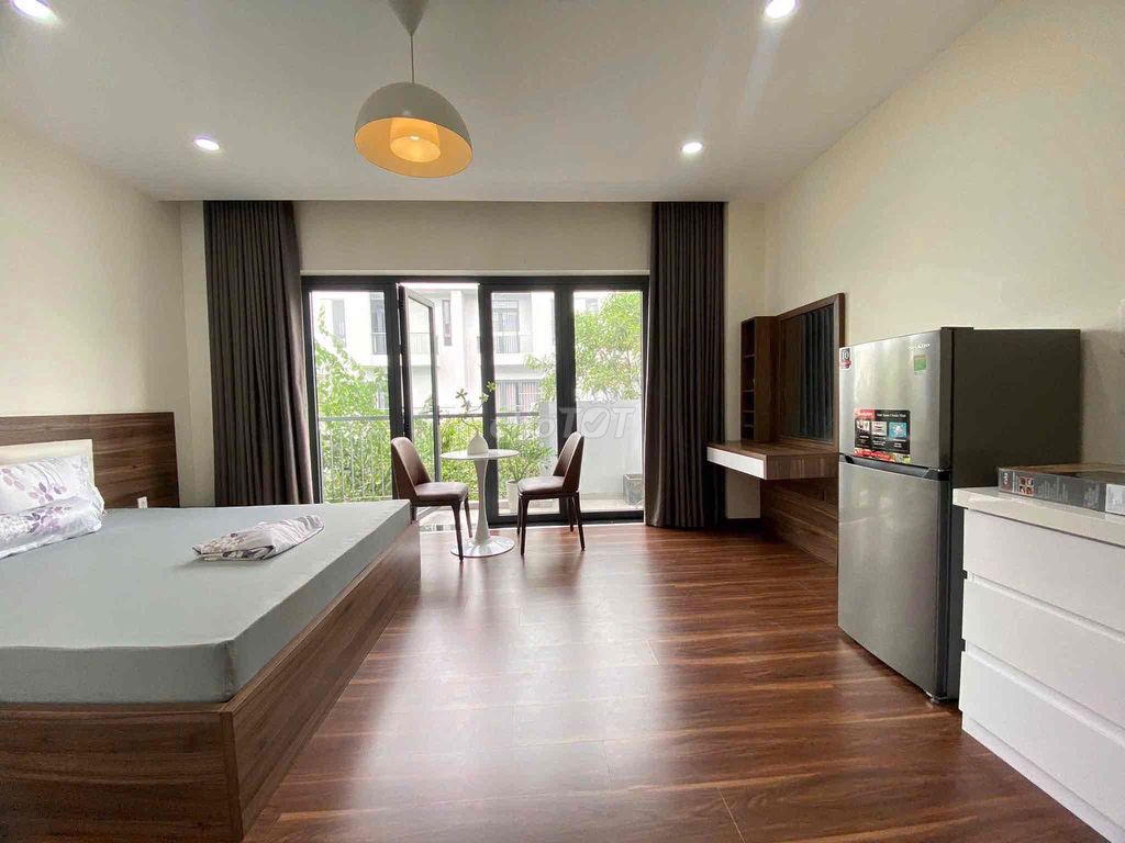 The balcony room is now Dương Quảng Hàm - full interior