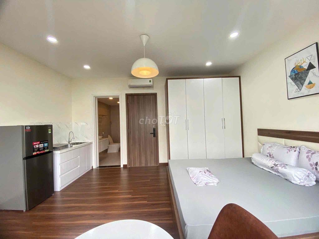The balcony room is now Dương Quảng Hàm - full interior
