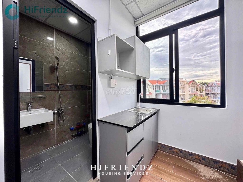 The new studio is 100%, the elevator is available near ueh vhu