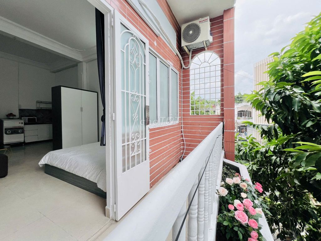 The kitchen bedroom - broad balcony