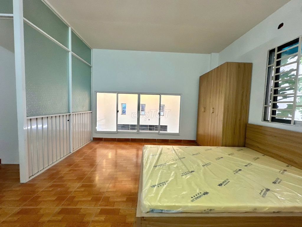 The nc Lê Quang Định 80 M2 1 1st floor of the super-wide courtyard