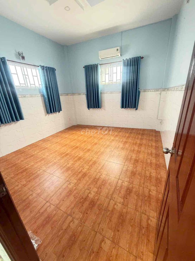 Rent the original Bông Sao, level 5. The market is clear.